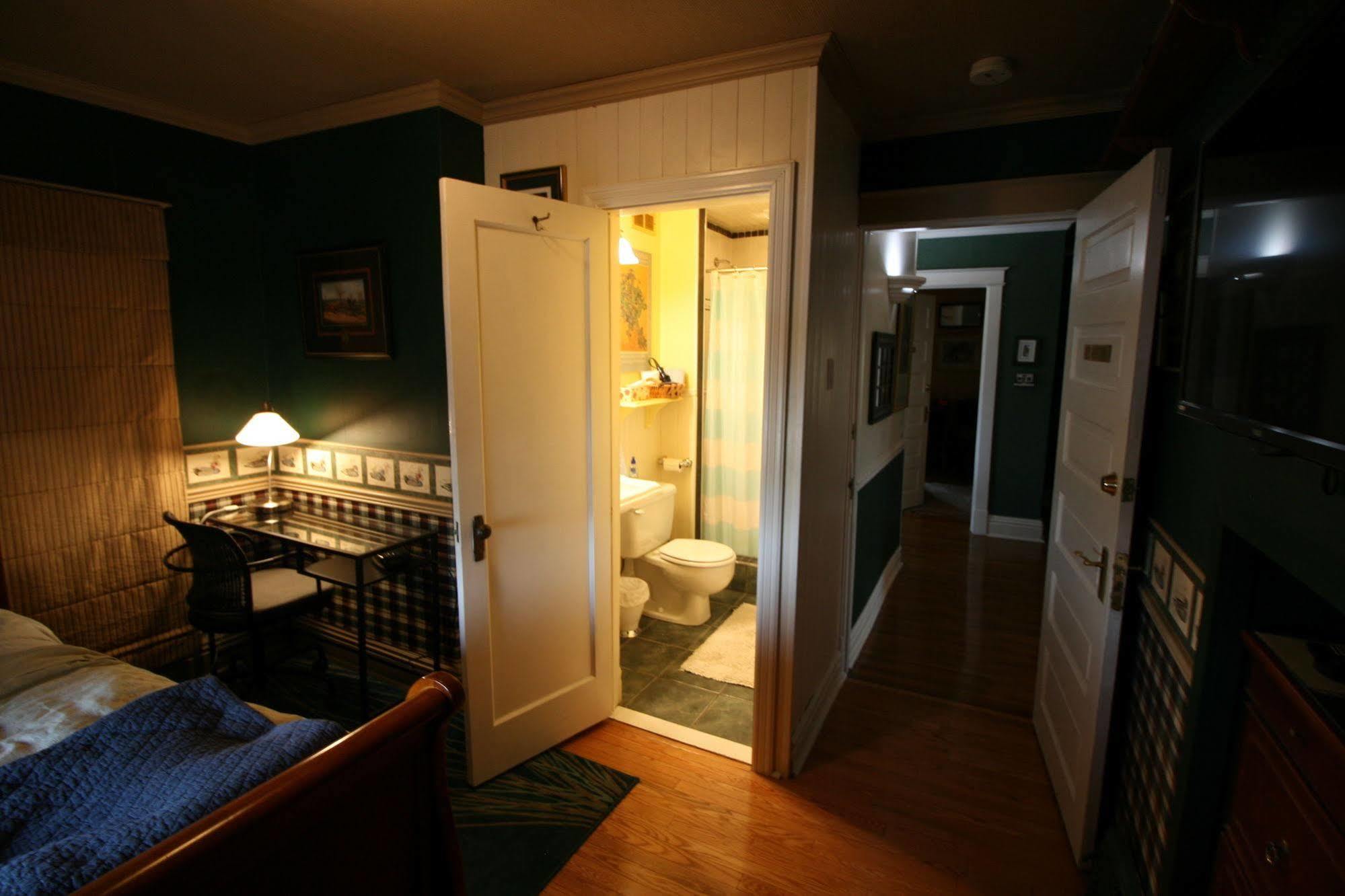Rose Arden Bed & Breakfast Hamilton Exterior photo